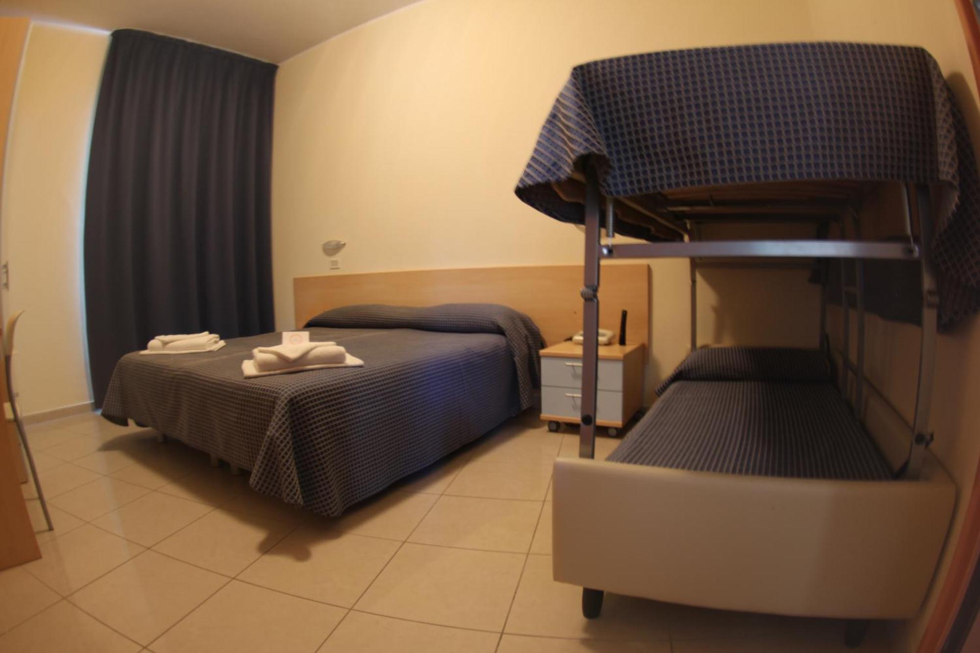 Hotel Fantasy Rimini Szoba fotó
